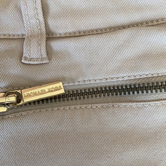 Michael Kors beige pants - Picture 2 of 6